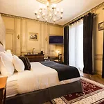 Szálloda Le Petit Manoir Sarlat-la-Canéda