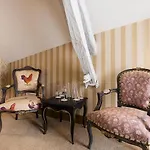 Szálloda Le Petit Manoir 4*