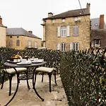 Hotel Le Petit Manoir