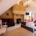 Le Petit Manoir