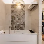 Le Petit Manoir