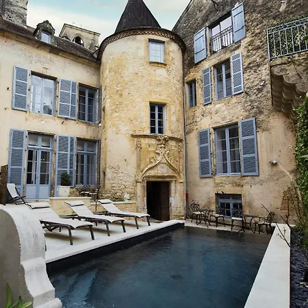 Hotel Le Petit Manoir 4*