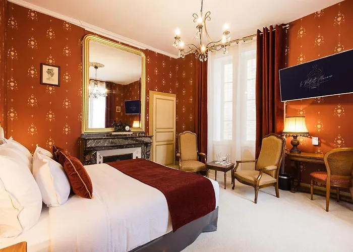 Hotel Le Petit Manoir 4*