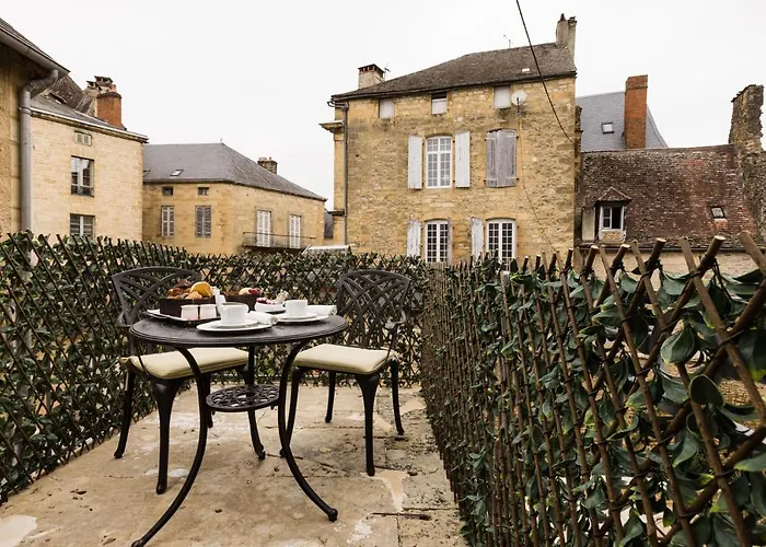 Hotel Le Petit Manoir